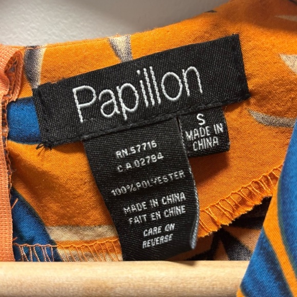 Papillon floral romper with faux pockets and buttons - Picture 3 of 8